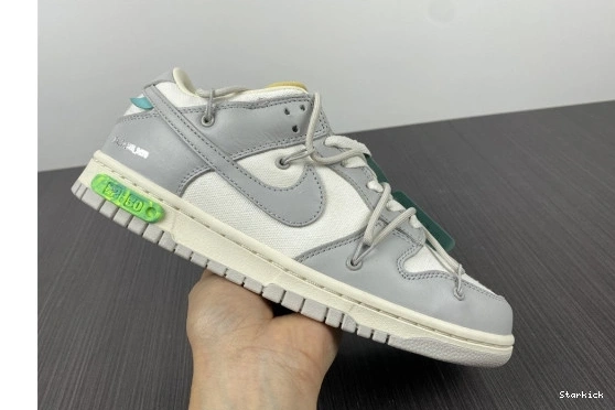 DM1602-117 42 Lot Dunk Nike O-W Low 0807